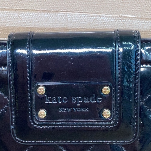 Kate Spade Black Patent Leather Quilted Clutch Wristlet - Picture 3 of 11